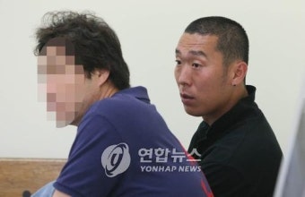 경찰 조사받고 기다리는 정수근