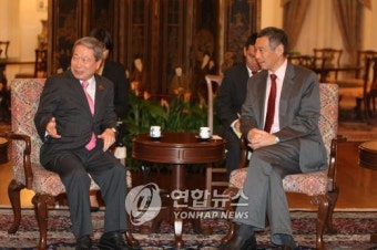 유 외교, 싱가포르 리셴룽 총리 예방