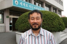 <사람들> 친환경 무항생돼지 인증 울산 김도관씨