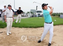 클럽 디자이너 로저 클리브랜드 방한