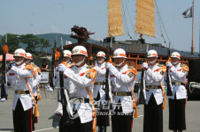귀신잡는 해병 통영상륙작전 58주년