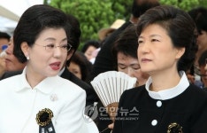 (주)근영미디어 | 박근혜 전 대표와 근영씨