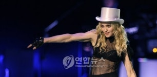 스위스, 마돈나 공연때 특별열차 130편 편성