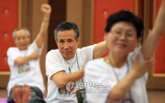 어르신 건강은 요가로부터..