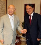 정정길, 전두환.노태우 전 대통령 예방
