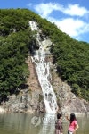  경주 산내 76ｍ 인공폭포 준공