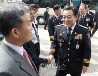 지구대 방문한 어청수 경찰청장