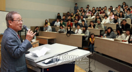 이순재, 모교 초청강연에 나서다