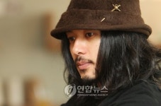 日 배우 오다기리 조