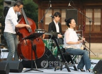 덕수궁에 울려퍼진 아름다운 해금연주