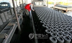고유가..연탄공장 분주