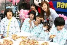 손담비, 피자에 사랑 실어