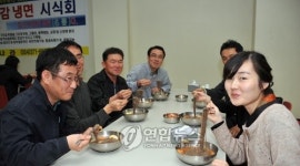 샤오차이나앤드냉면공장 | '감냉면 맛있어요'