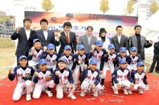 대선배들과 기념촬영은 즐거워