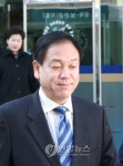 법정 나오는 박종희 의원