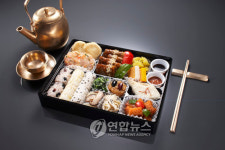 배용준의  고시레 도시락 궁정설약멱적