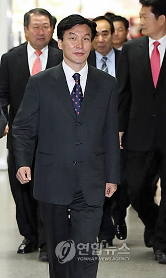 민주당 김민석 최고위원, 이젠 법정투쟁...
