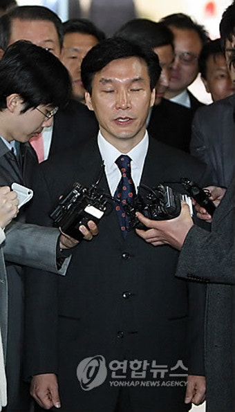 민주당 김민석 최고위원, 이젠 법정투쟁...