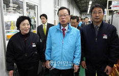 중소기업 생산현장 찾은 박희태 대표