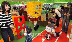 토이저러스 롯데마트 월드점 오픈