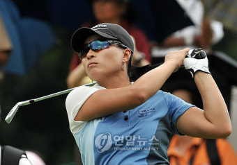 티샷하는 박세리