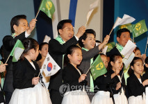 이 대통령 새마을노래 합창