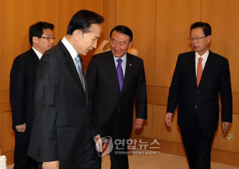 이 대통령과 박 대표 조찬 회동