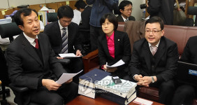 교과서 저자들, 저작권 침해금지 가처분 신청