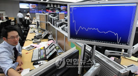 환율 4일째 급락.1,300원 붕괴