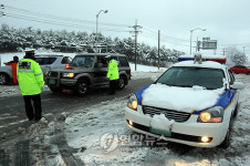 부분 통제되는 미시령 동서관통도로