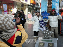 겨울연가 촬영지 찾은 외국관광객