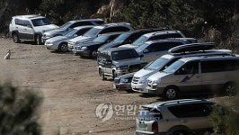 절벽아래 주차장?