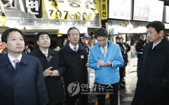 용산 참사 현장에 정치인 발길 이어져