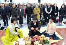 공동 차례로 조상님들 뵙습니다