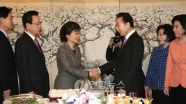 靑오찬회동, 당청간 화합 물꼬 틀까