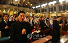 새남터성당성물점 | 종신서원 미사