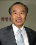 <사람들> 의령군에 유물 기증한 조만규씨