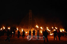 "억새밭아, 경제회복을 가져다 주렴"