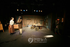 카뮈 원작 연극 <레지스탕스> 선돌극장에서