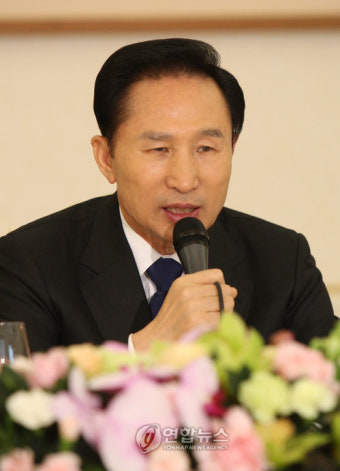 이 대통령 노사민정 '대타협' 격려 오찬