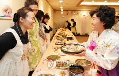 한방 오리정식 맛 보세요