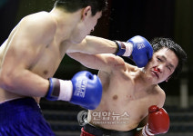 펀치 날리는 박재성