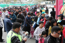 축구 열기에 휩싸인 강릉종합운동장