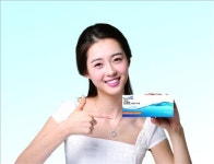 아라, 바슈롬코리아 모델 발탁