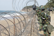 <카메라뉴스> 전북 서해안 경계 이상무!