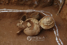 아산서 3세기 무렵 고분 다수 발굴