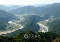 한반도 모양이네!