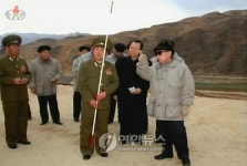 北김정일, 희천발전소 건설장 시찰