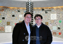 중칭 임시정부청사에 한글 작품 기증