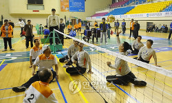 춘천서 장애인 배구대회 열려